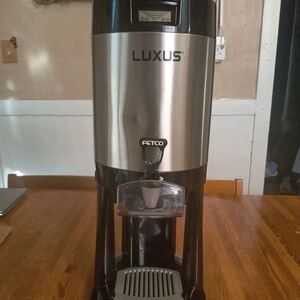 Fetco L4D-15 Luxus Stainless Steel Thermal Coffee Server w/ Stand, 1.5 Gallon